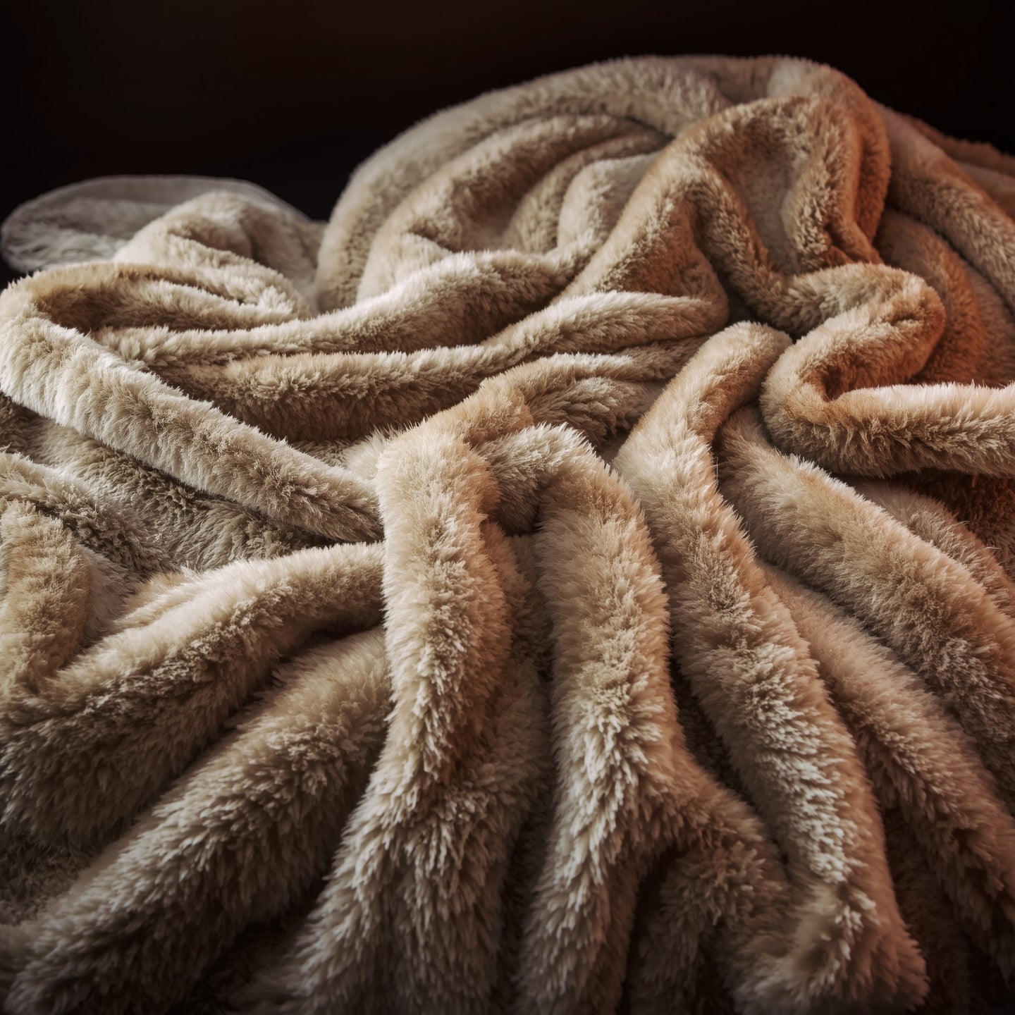 Plush Faux Fur Luxury Throw Blanket (60""x70"")